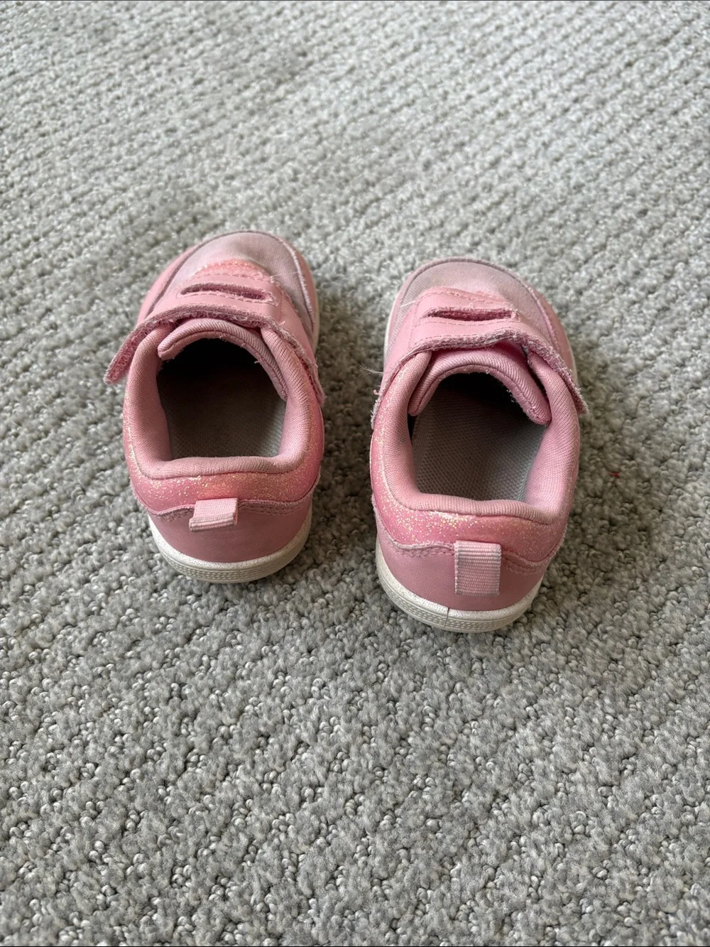 STQ KIDS Pink Shoes with Easy Hook-and-Loop Fit